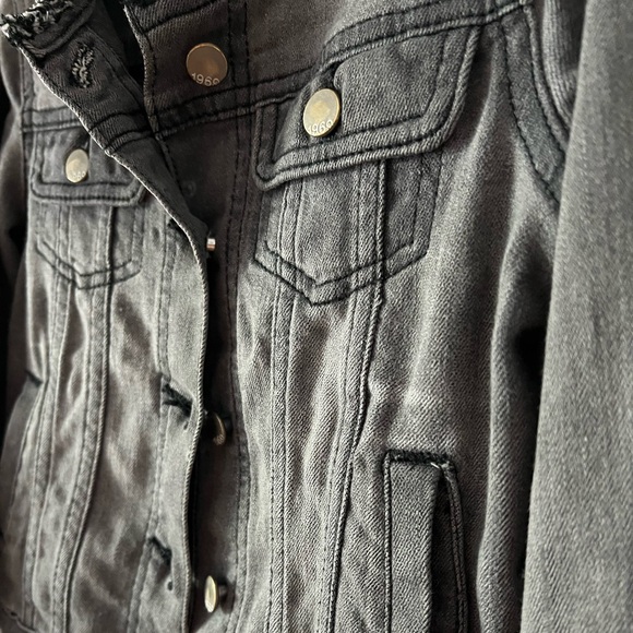 GAP 1969 Kids XS denim jacket grey/black distressed 7/8 buttons fall back2school - Picture 3 of 14